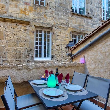 Chez Alice Appartement En Plein Centre Ville Sarlat-la-Canéda Kültér fotó